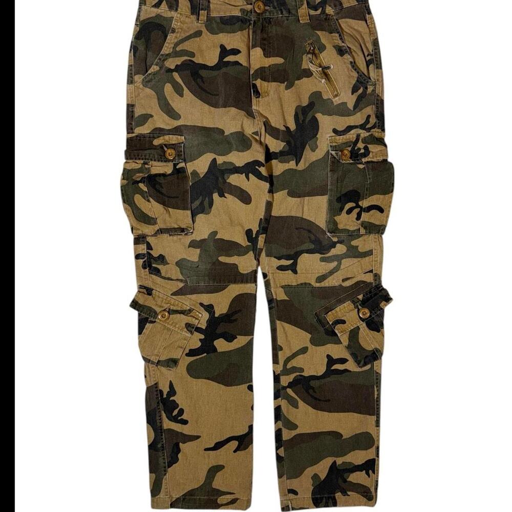 Camo cargo‎ pants with multiple
